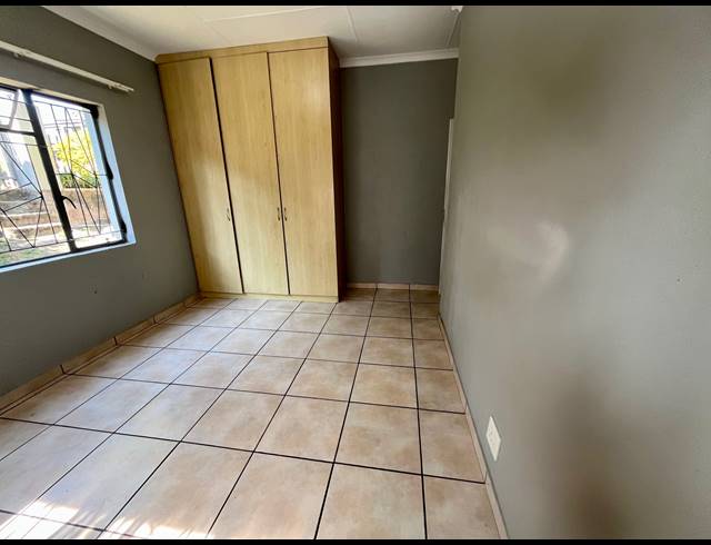 3 BEDROOM HOUSE TO LET IN STONEHENGE